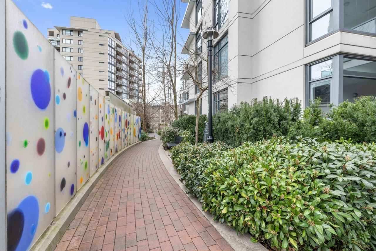 Listing Image 22