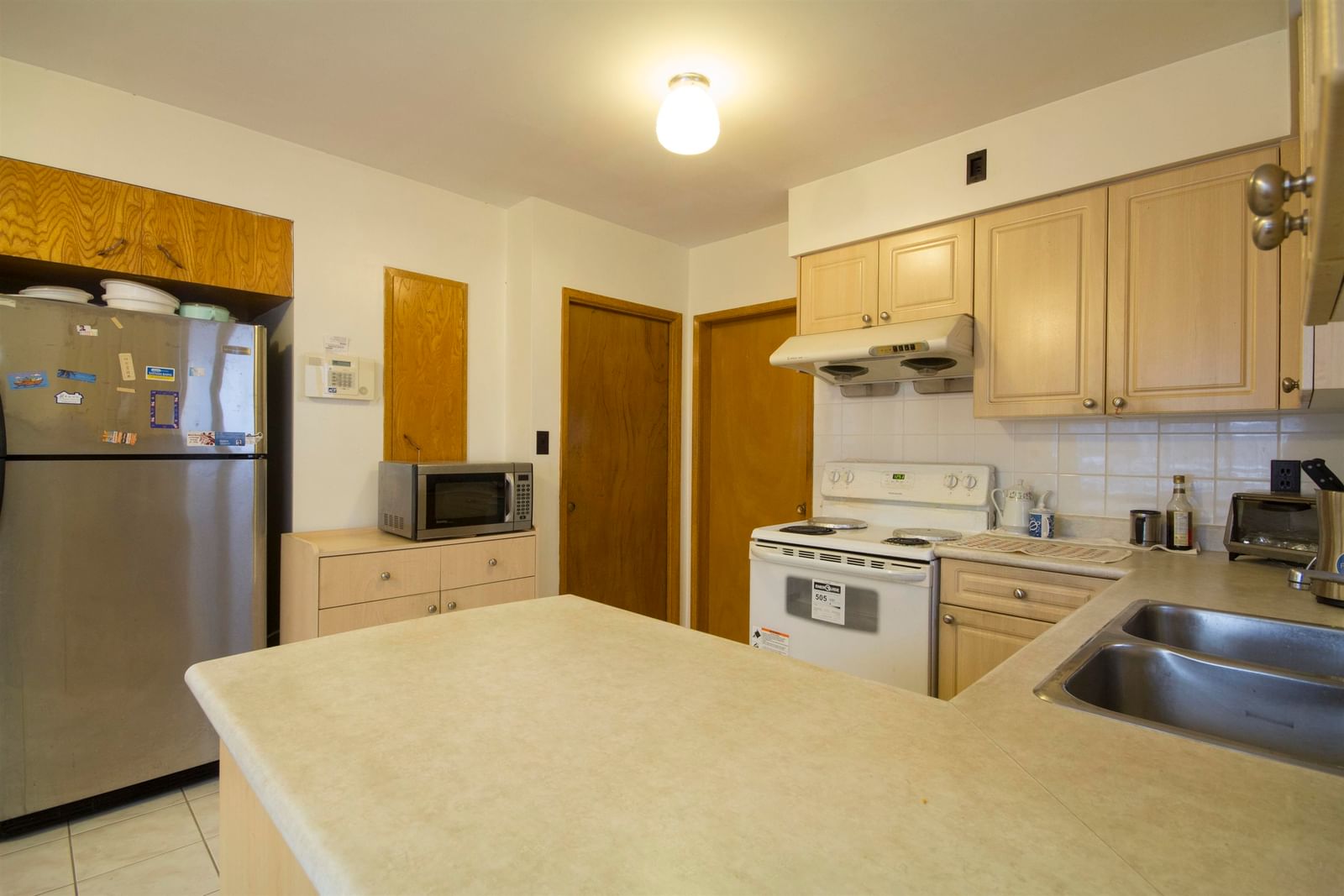 Listing Image 12