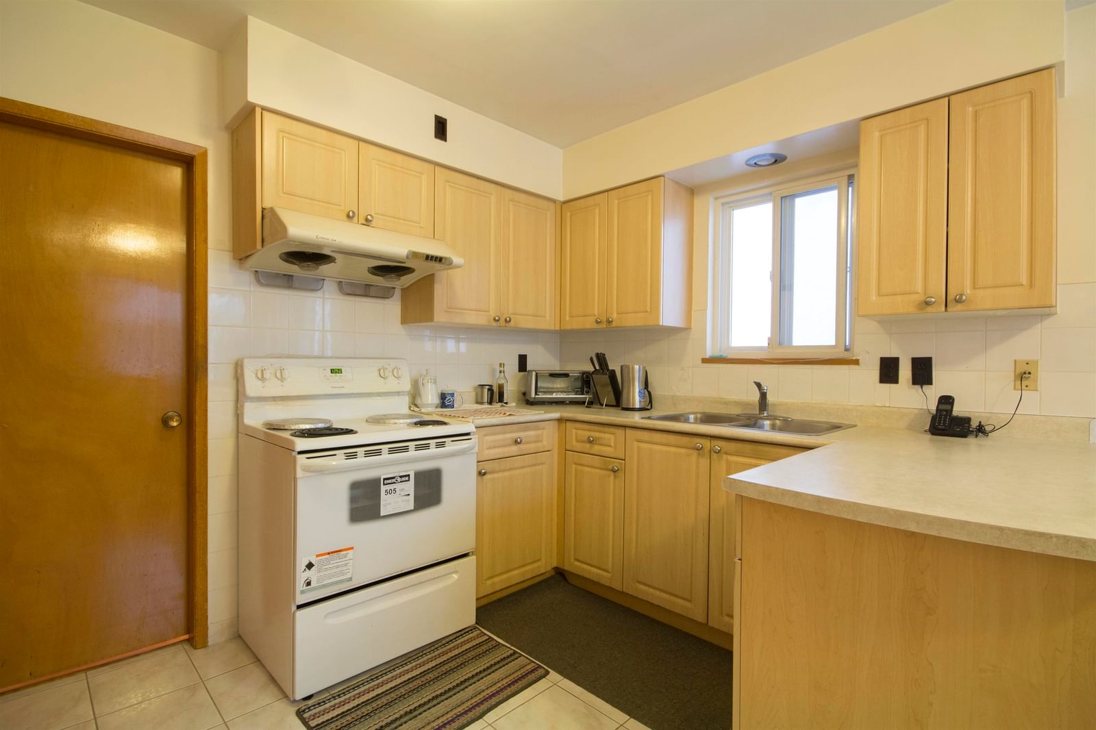 Listing Image 8