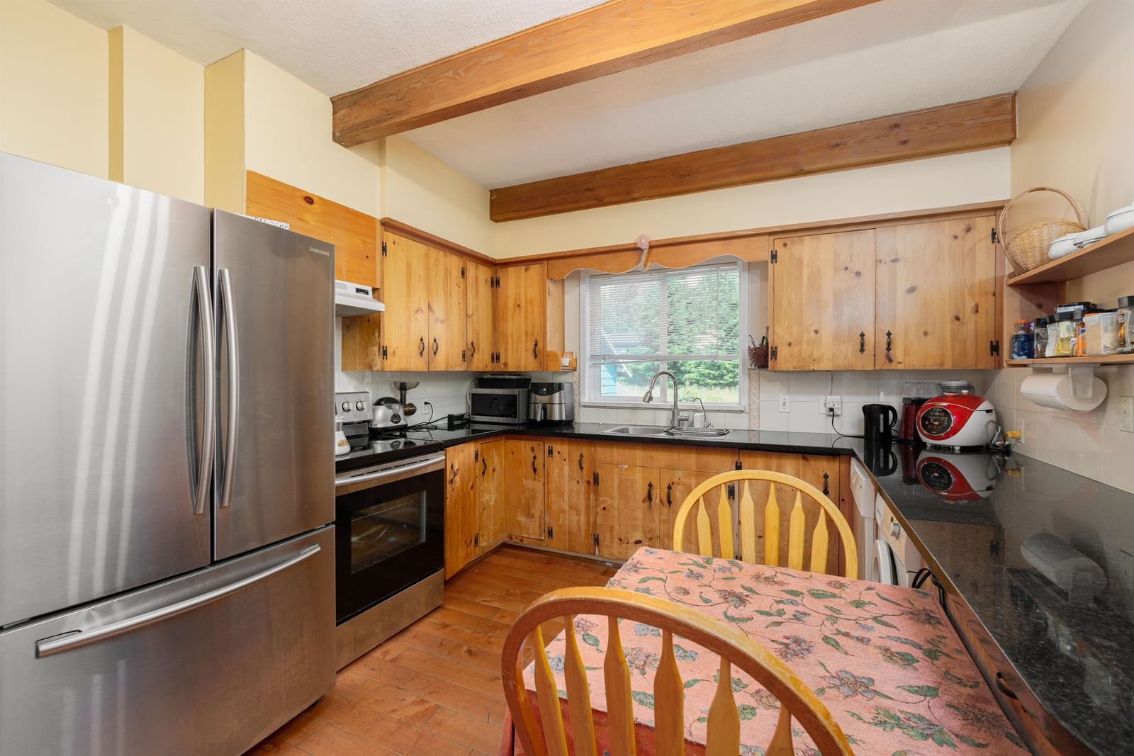 Listing Image 8