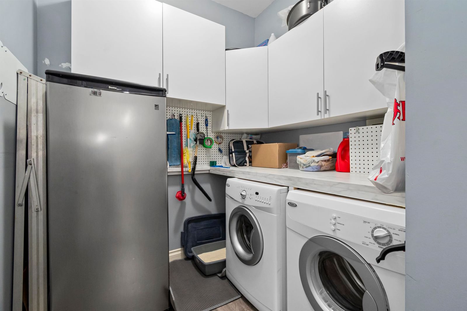 Listing Image 14