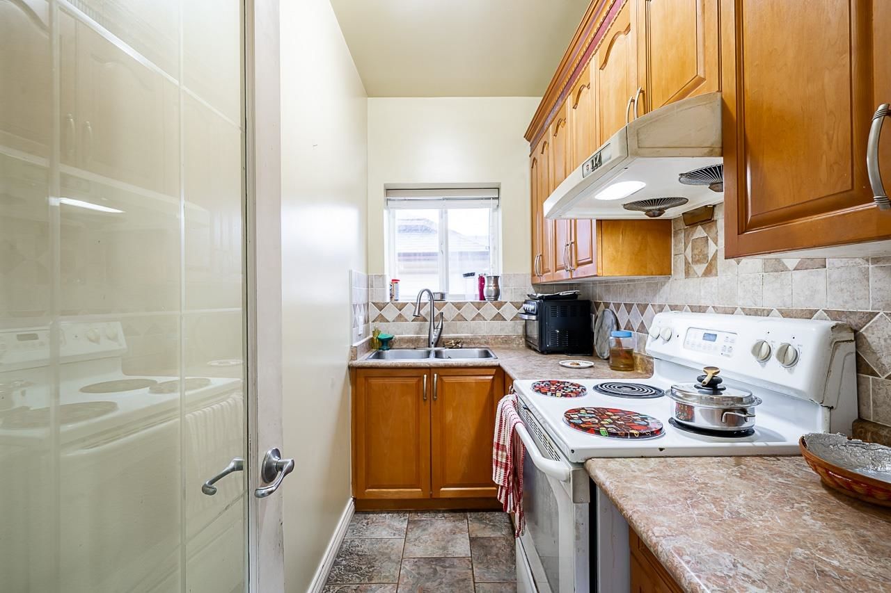 Listing Image 9