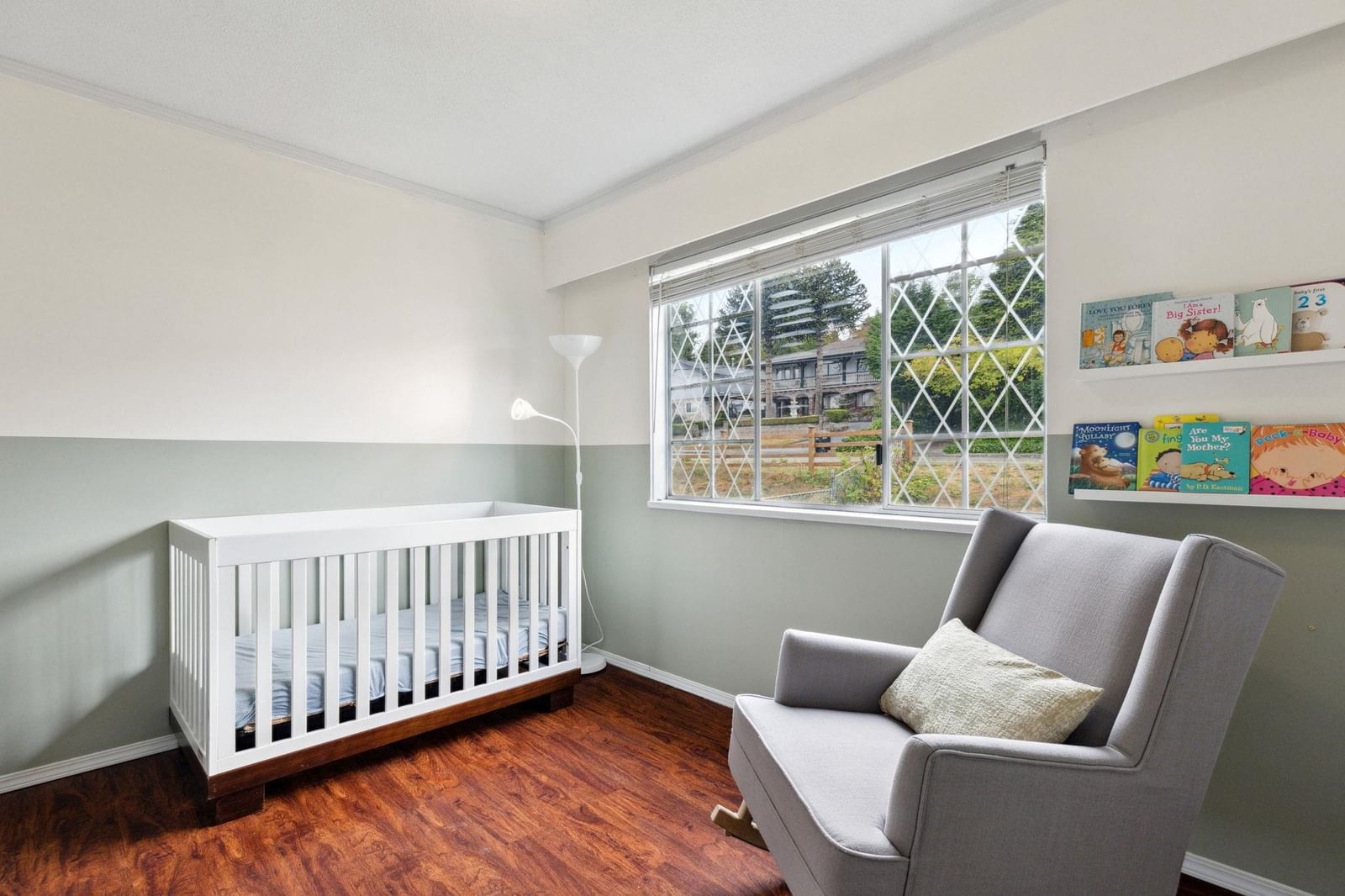 Listing Image 10