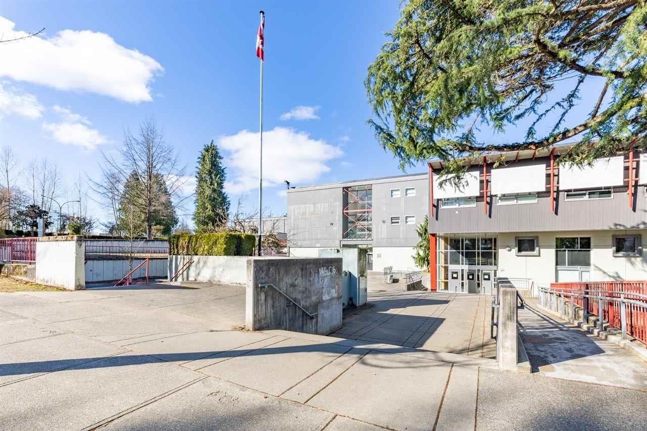Listing Image 14