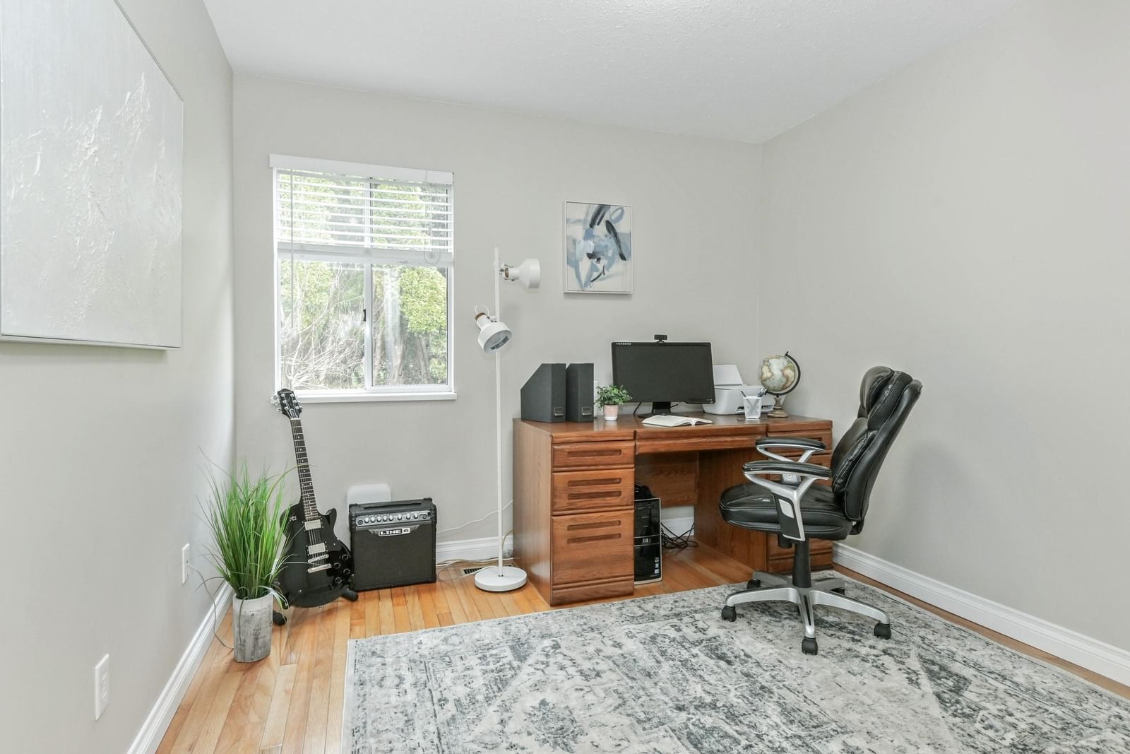 Listing Image 16
