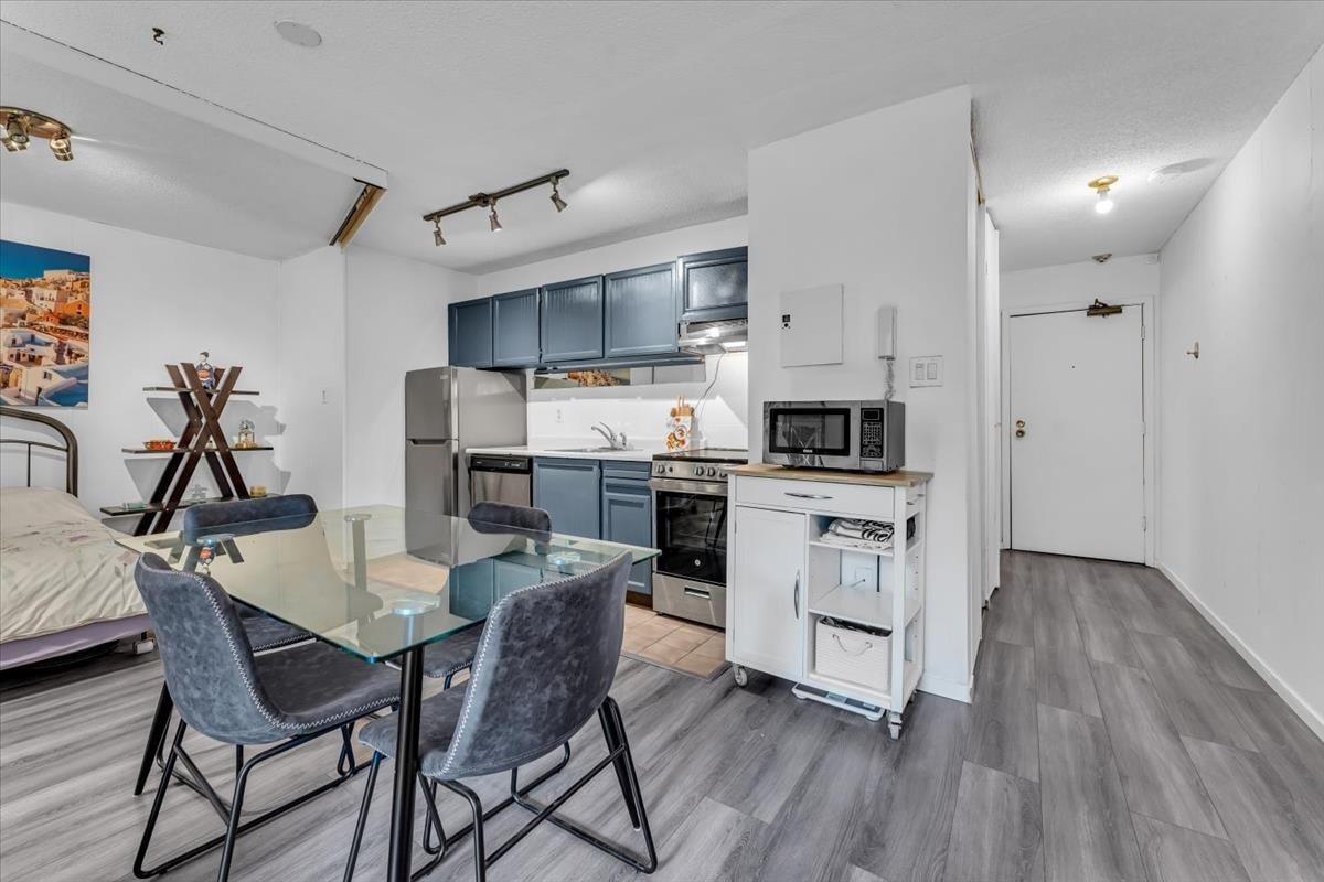 Listing Image 13
