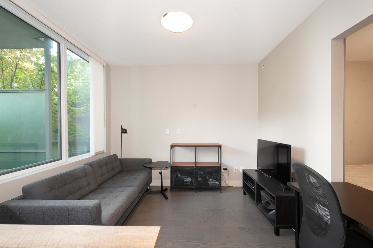 Listing Image 10