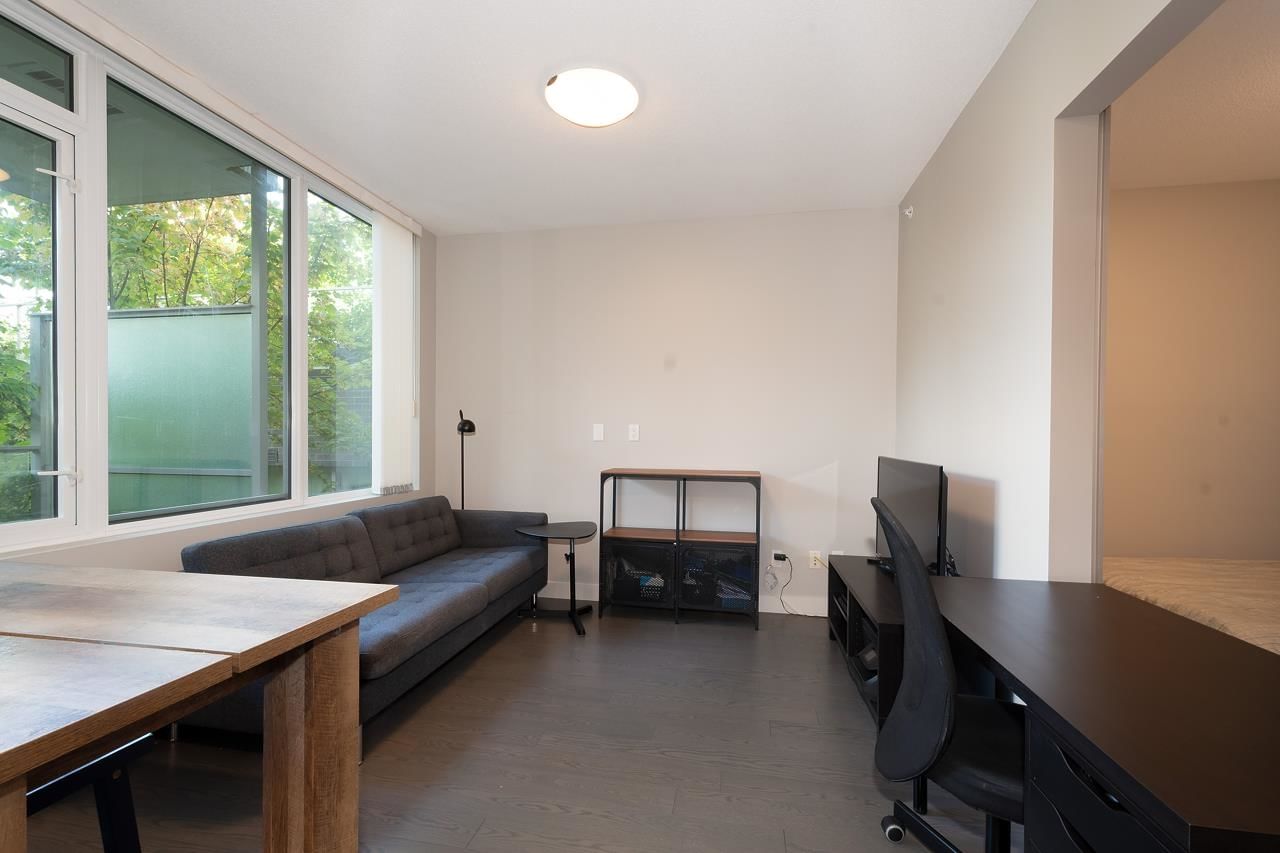 Listing Image 9