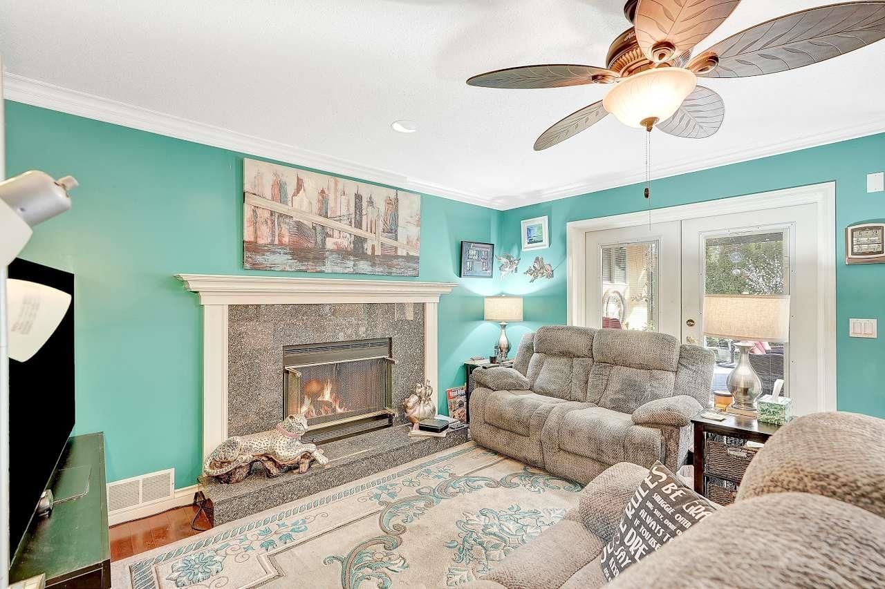 Listing Image 17
