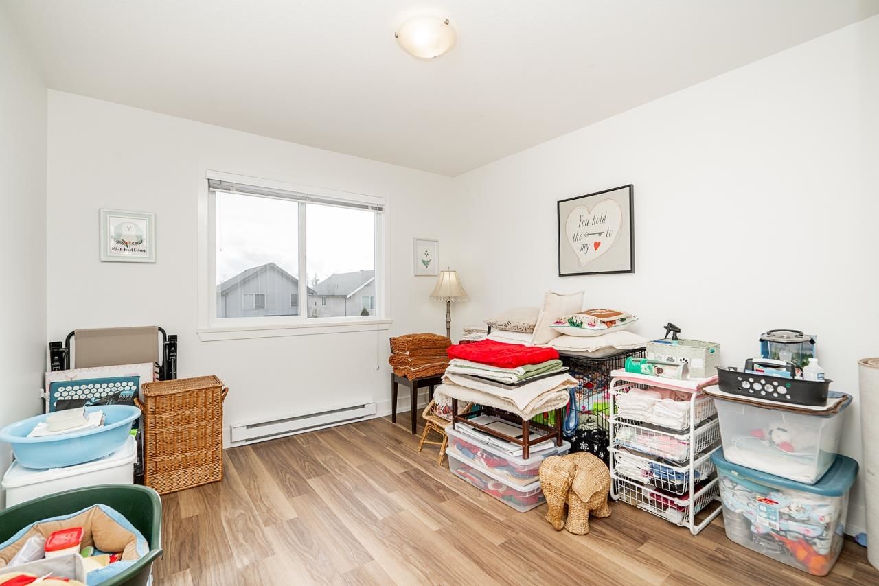 Listing Image 20
