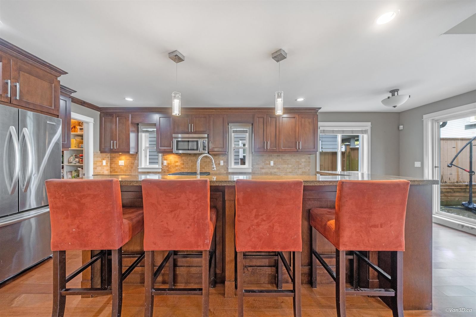 Listing Image 9
