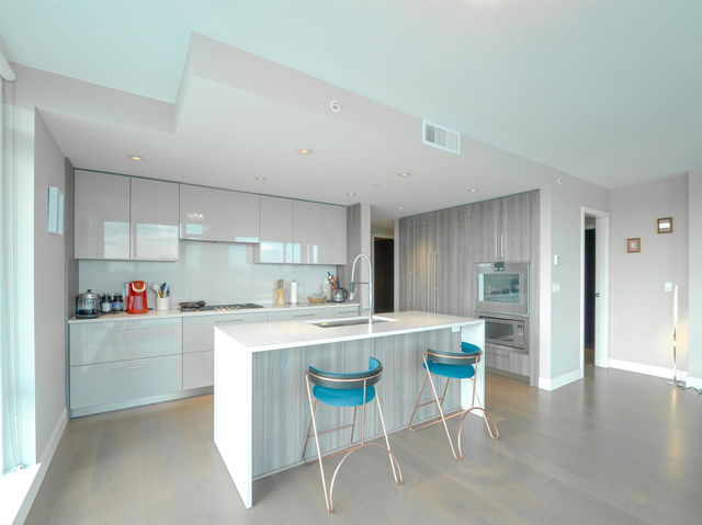 1108 - 210 Salter Street
