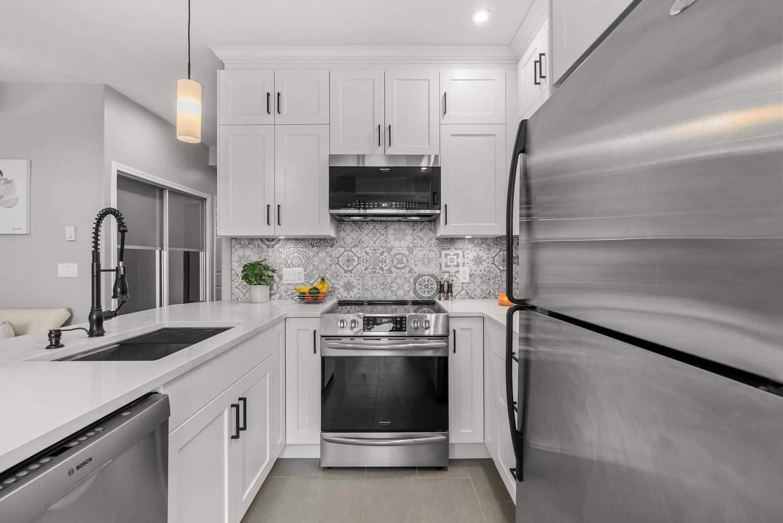 Listing Image 10