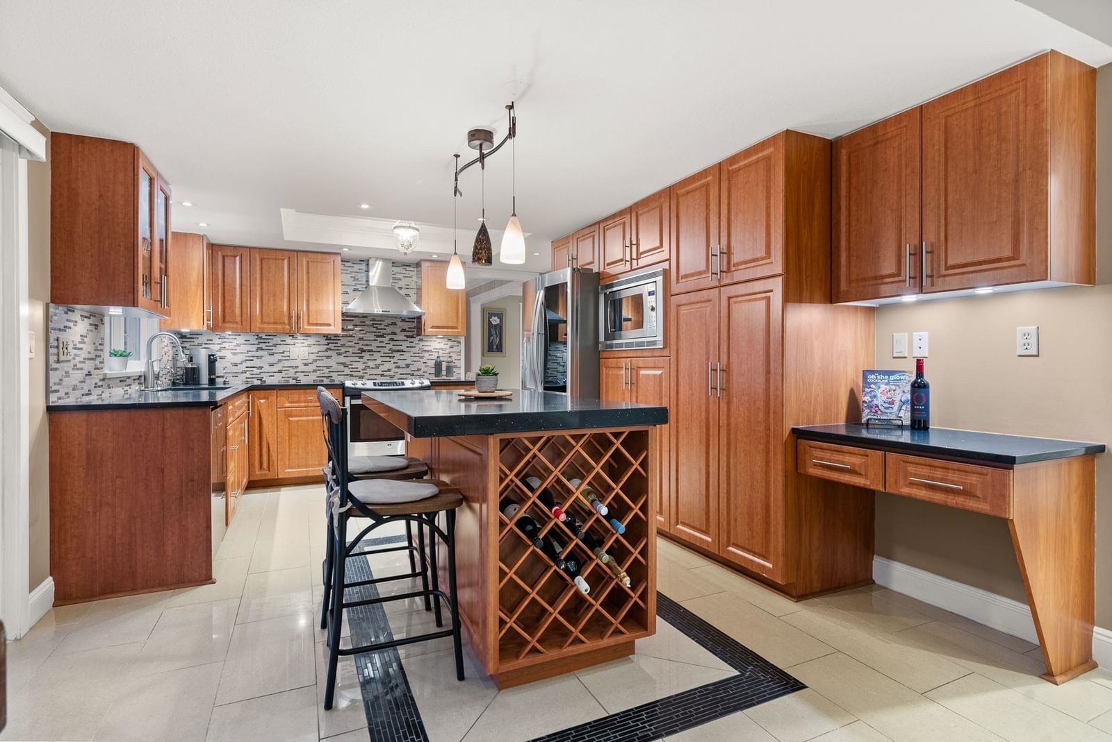 Listing Image 15