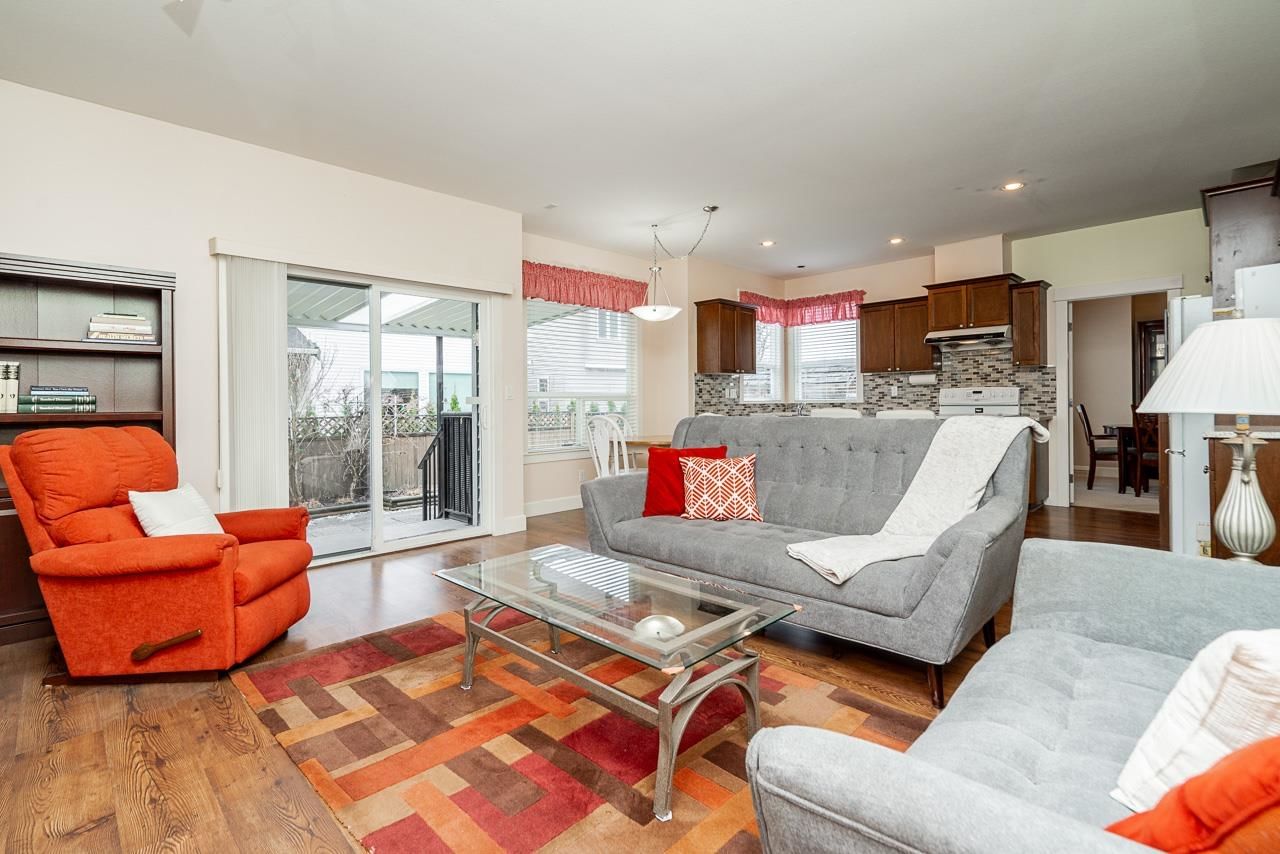 Listing Image 13