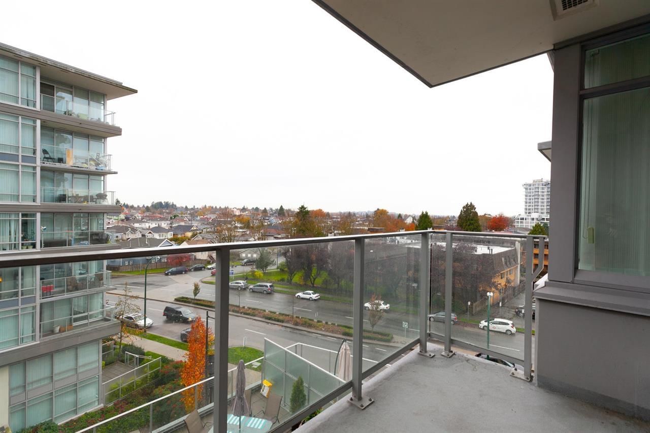 Listing Image 12