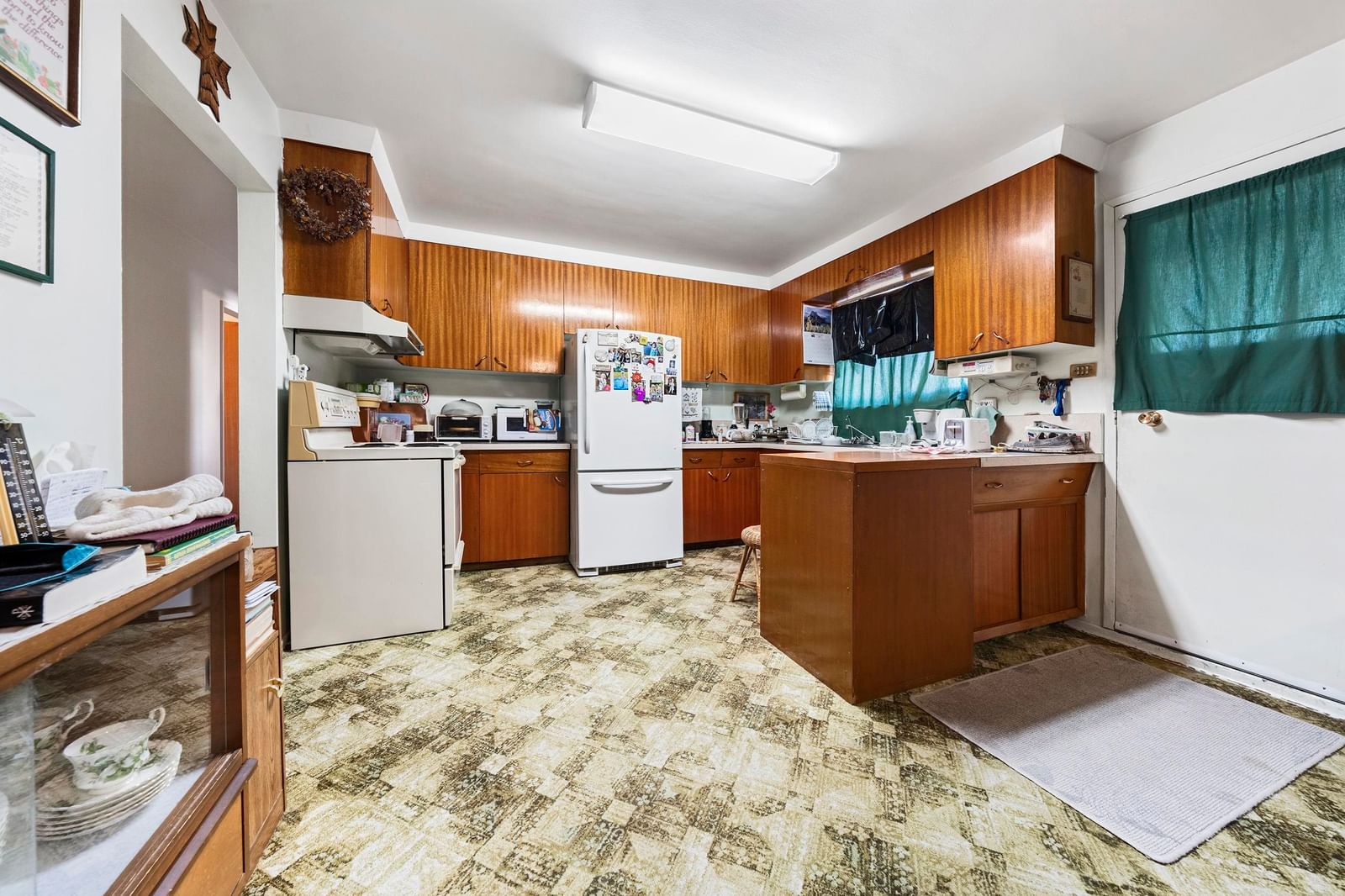 Listing Image 11