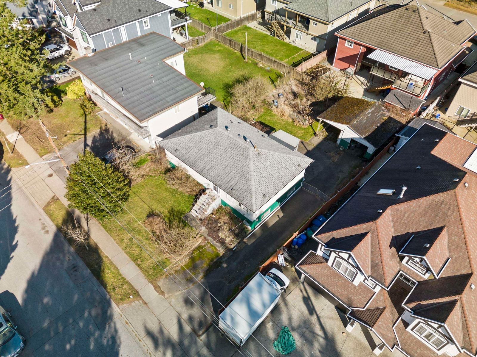 Listing Image 19