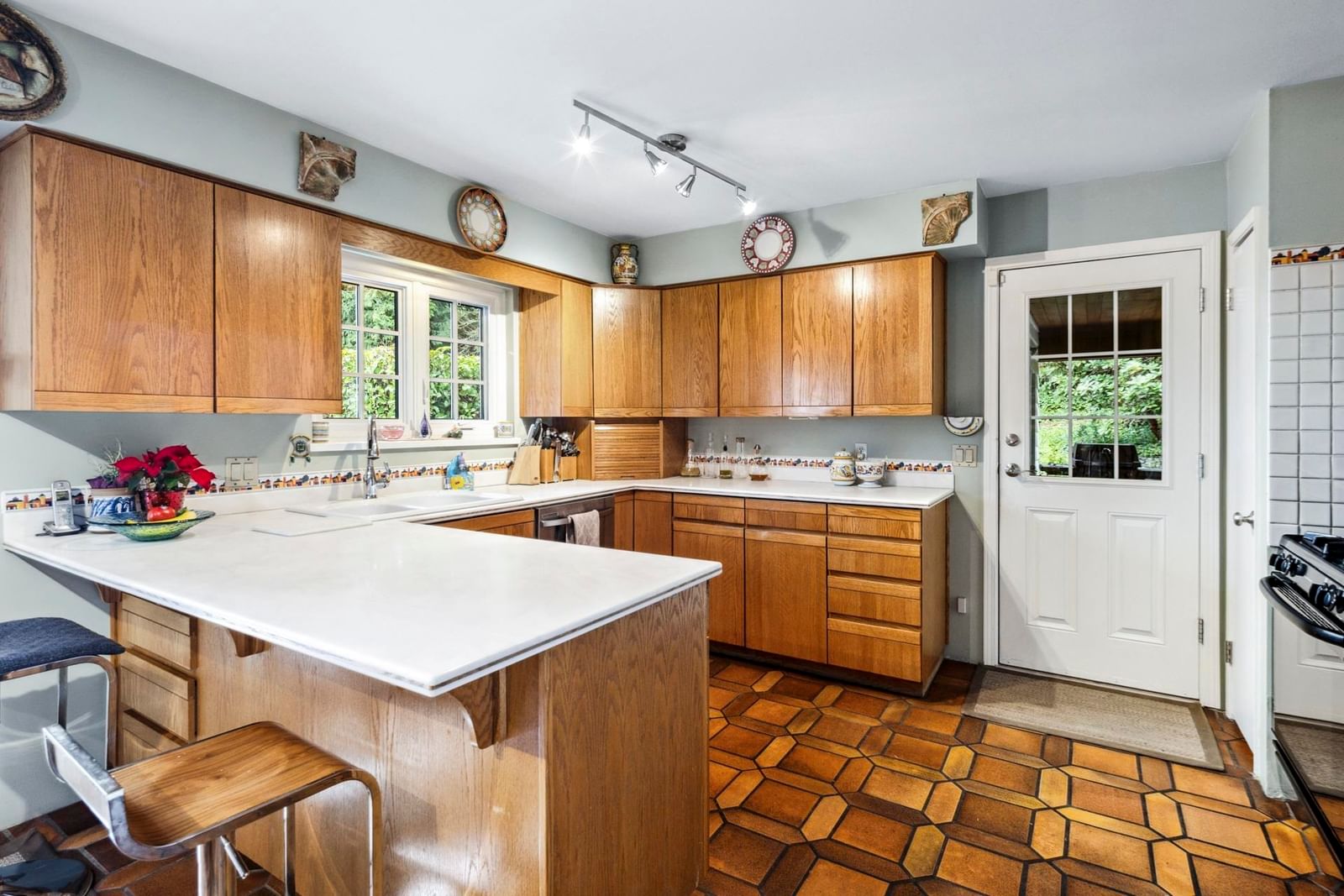 Listing Image 13