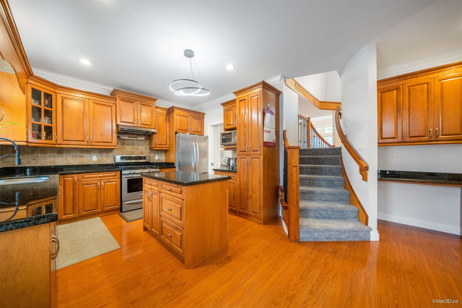 Listing Image 10