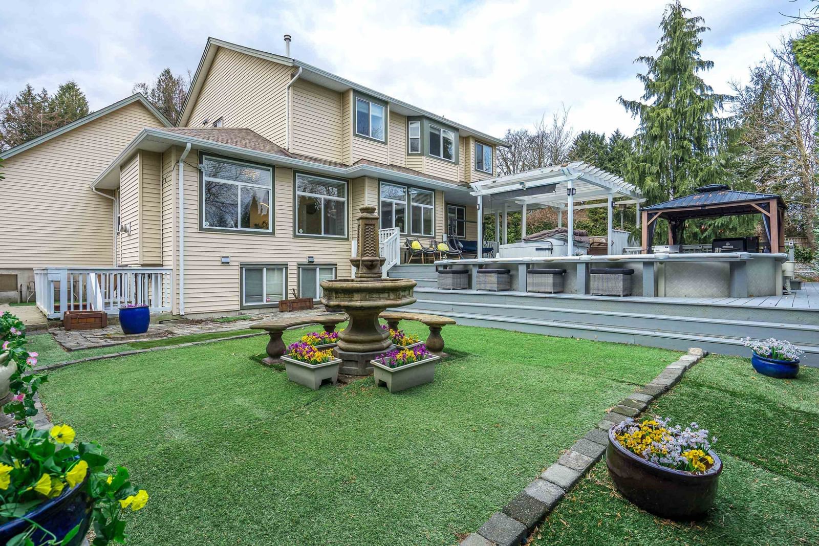 Listing Image 10