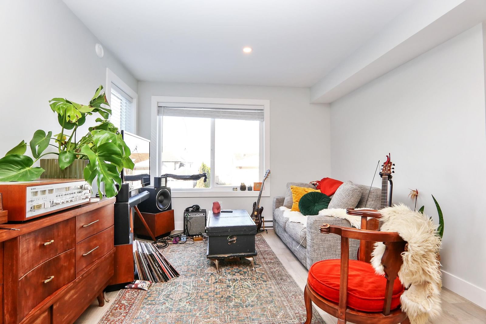 Listing Image 17