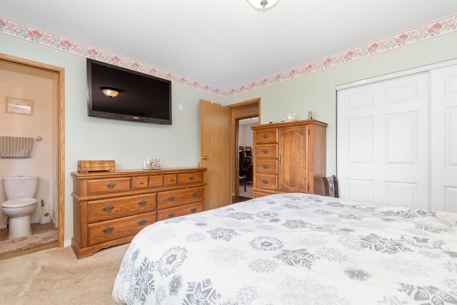 Listing Image 13