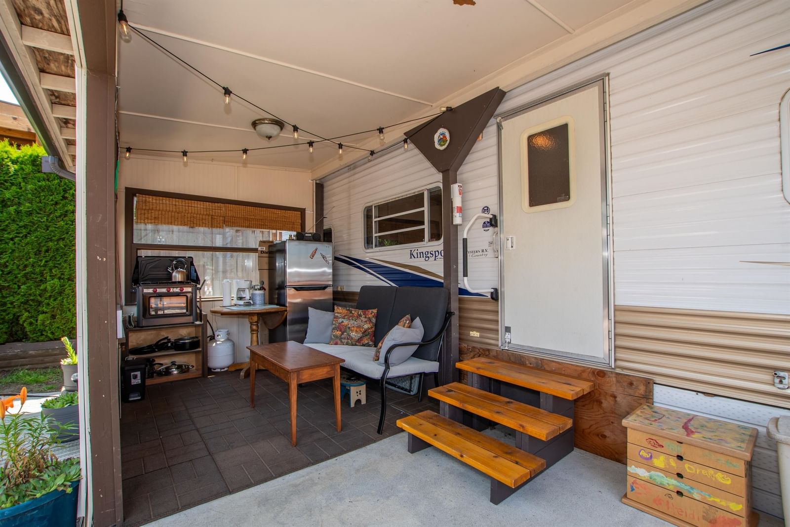 Listing Image 12