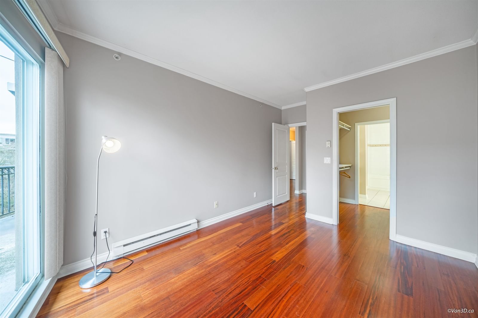 Listing Image 17