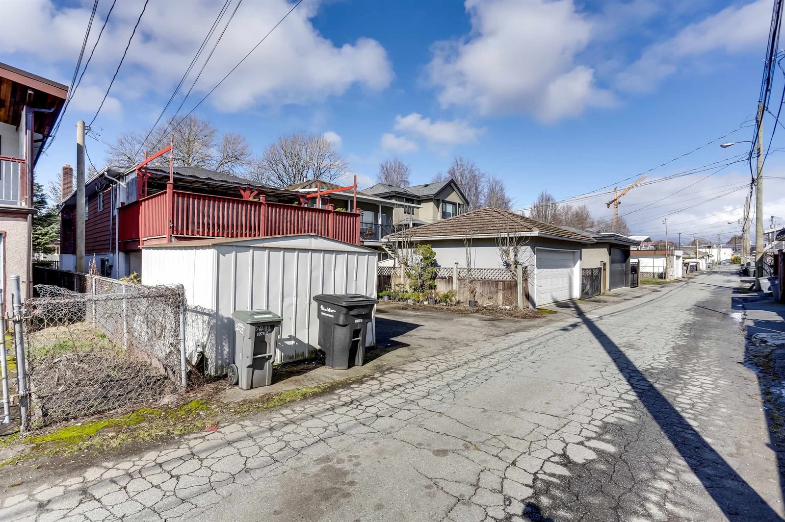 Listing Image 4