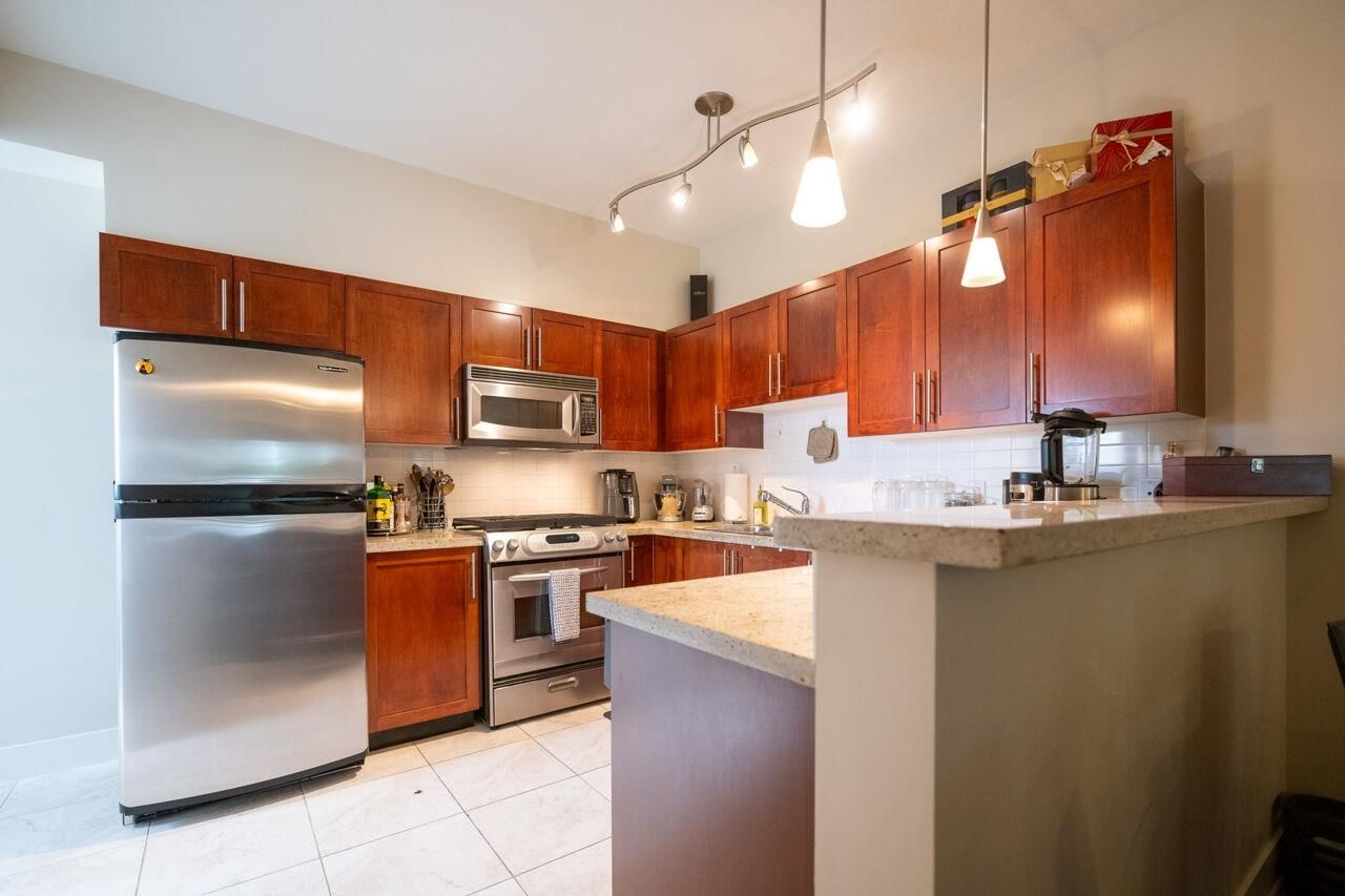 Listing Image 16