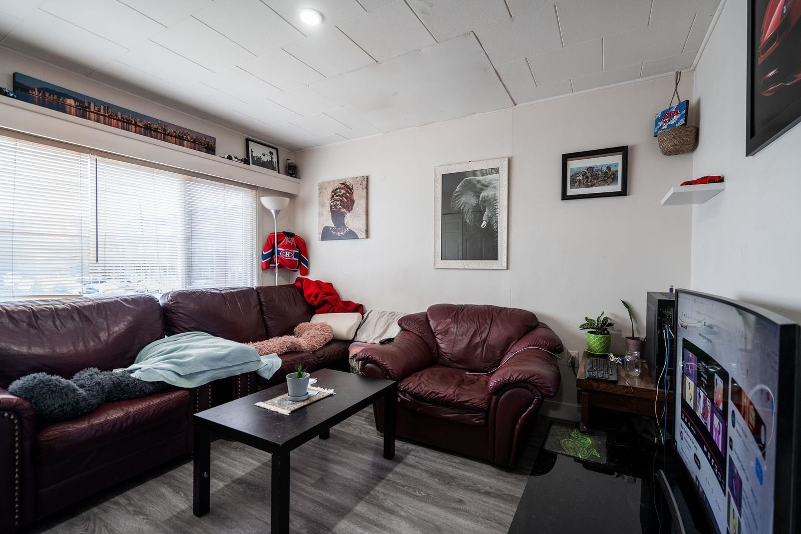 Listing Image 25