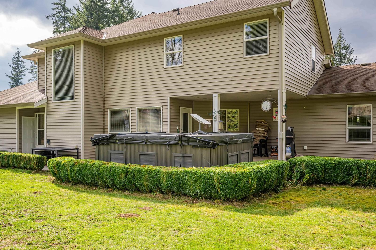 Listing Image 11