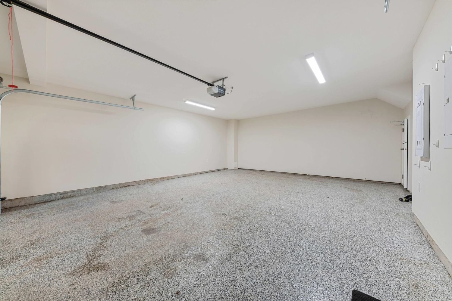 Listing Image 30