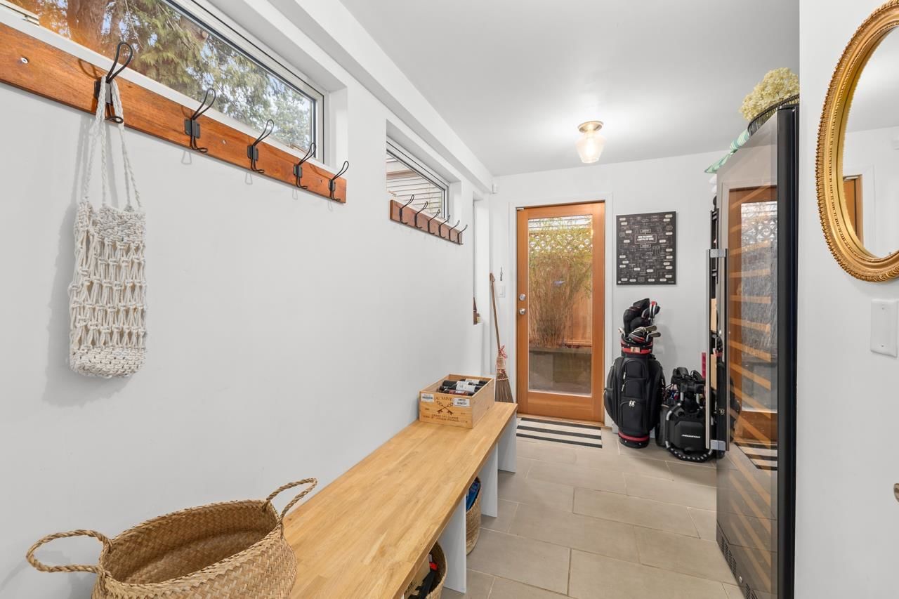 Listing Image 24