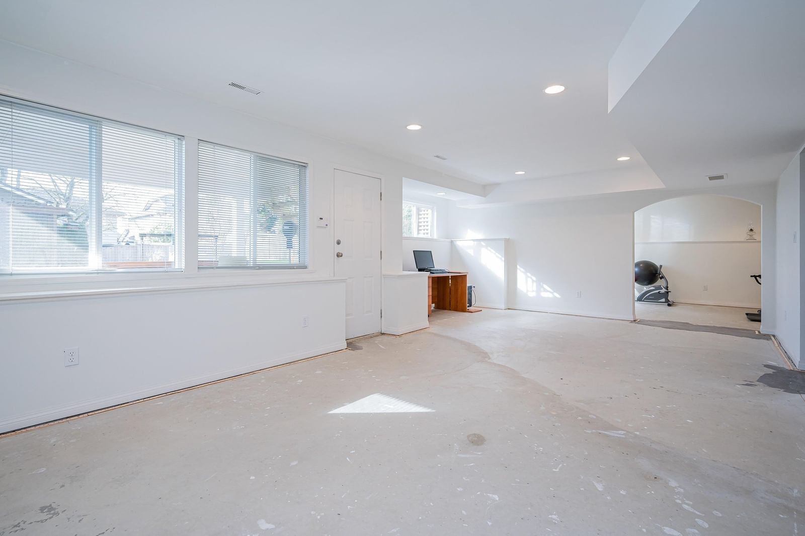 Listing Image 33