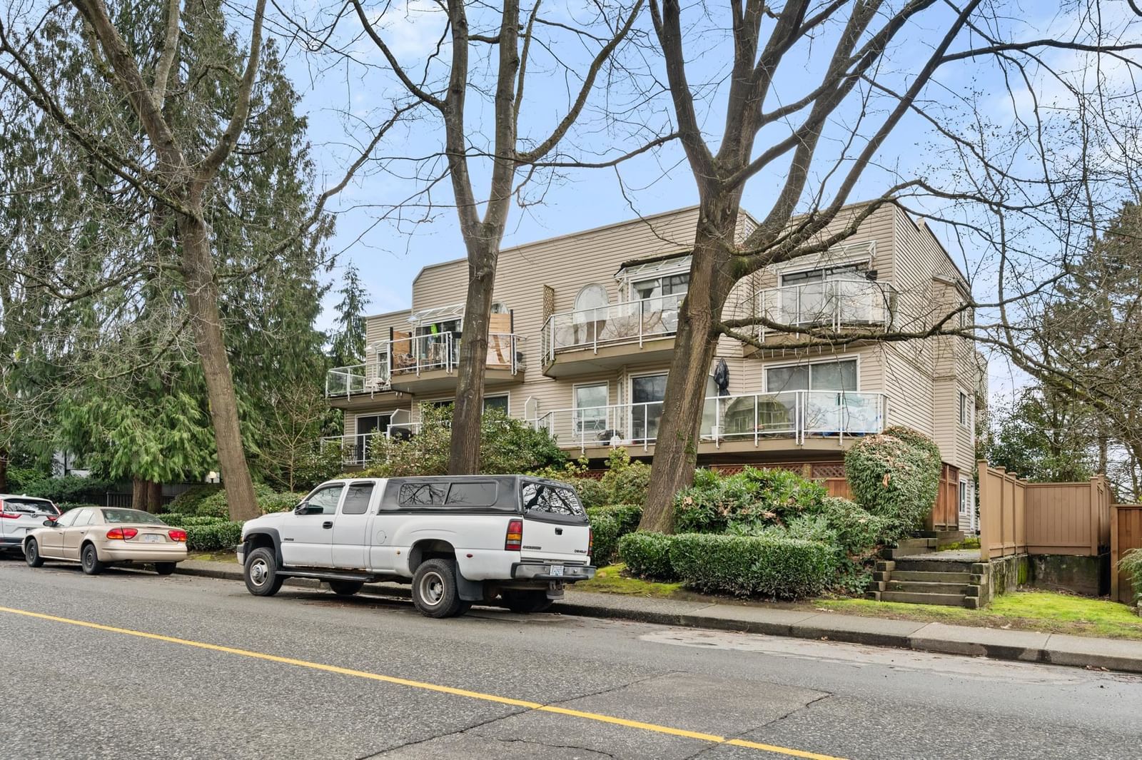 Listing Image 18