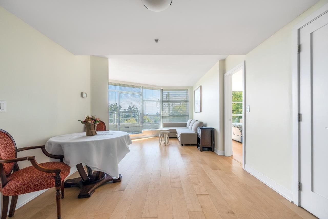Listing Image 18