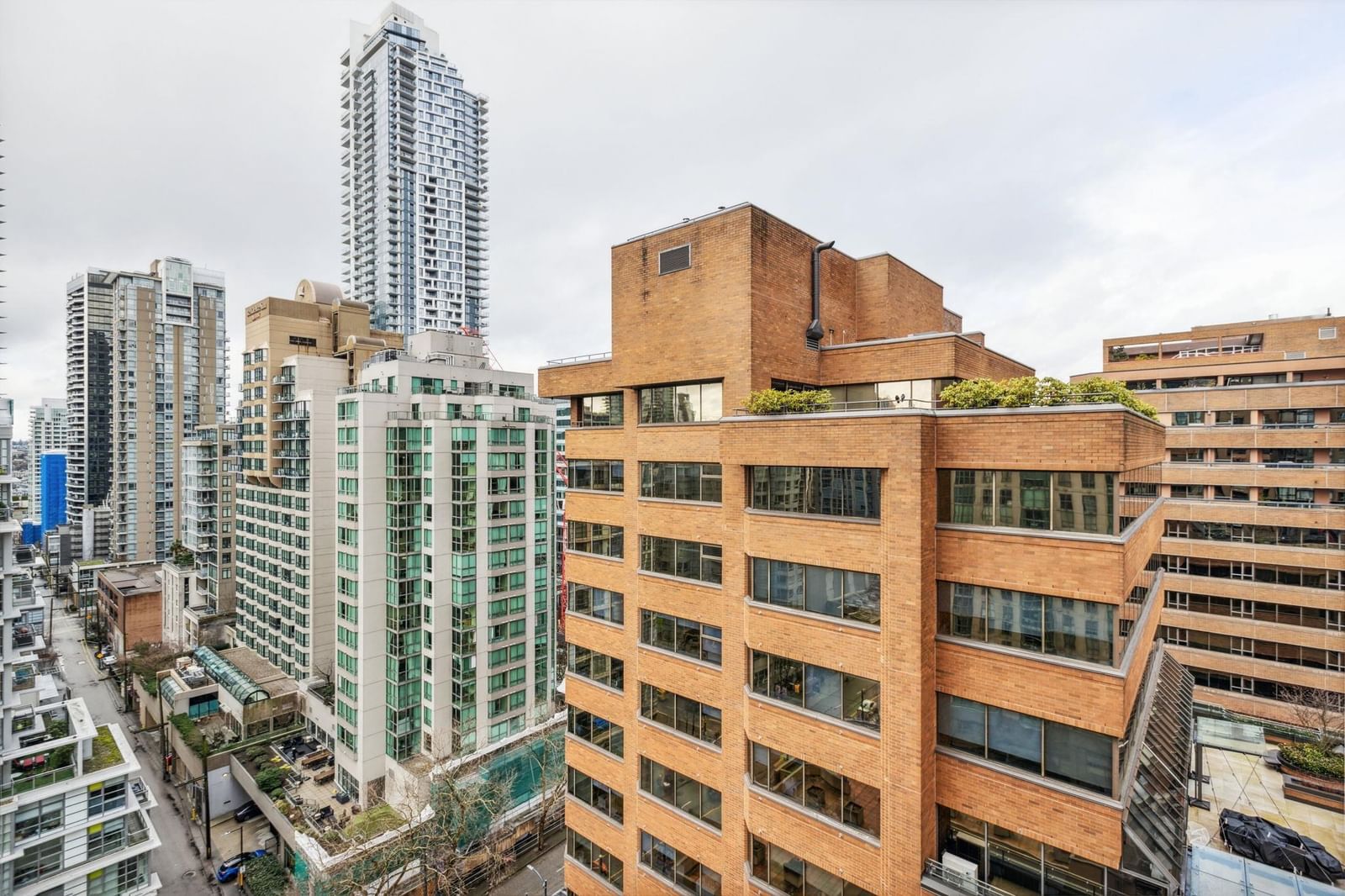 Listing Image 10
