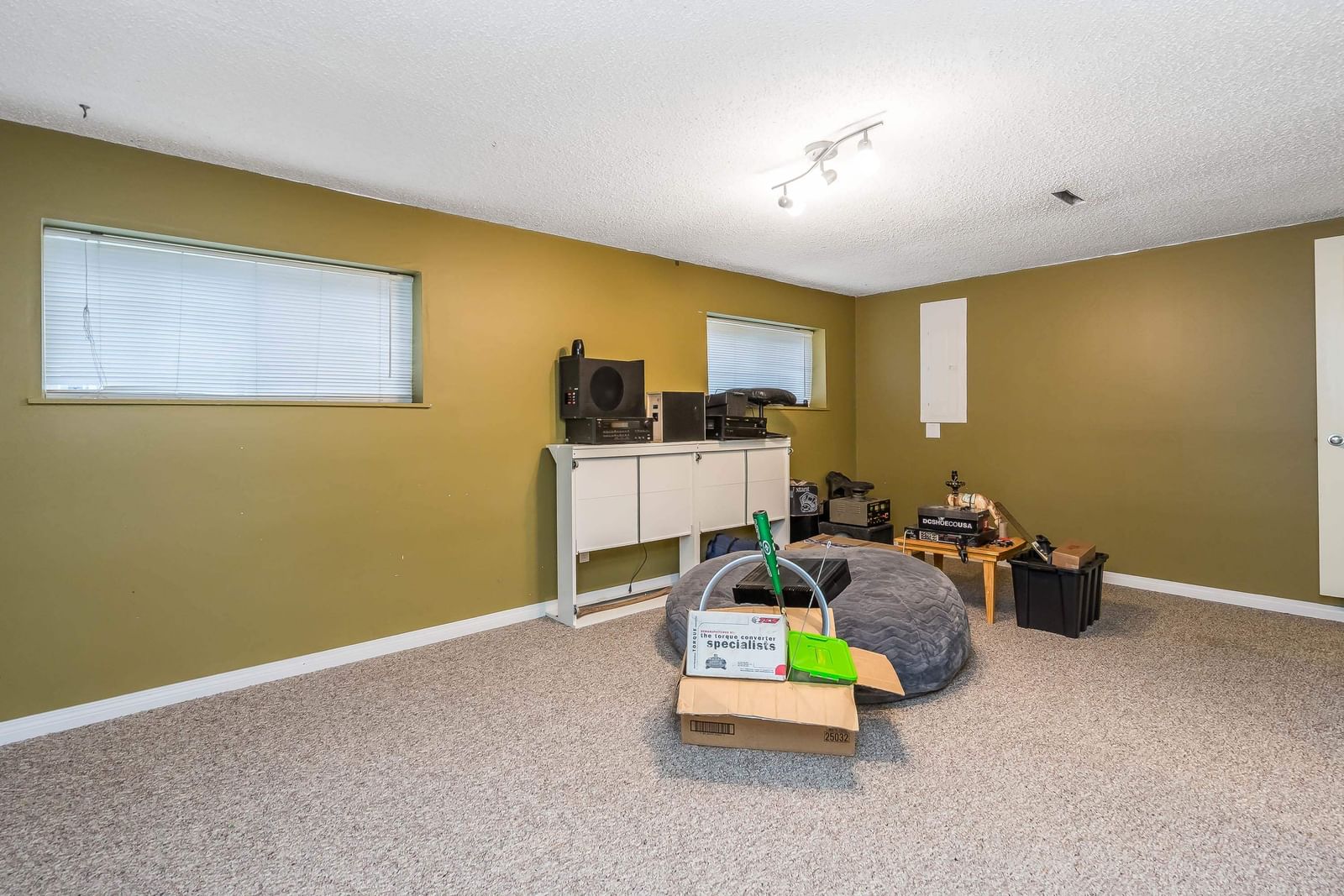 Listing Image 38