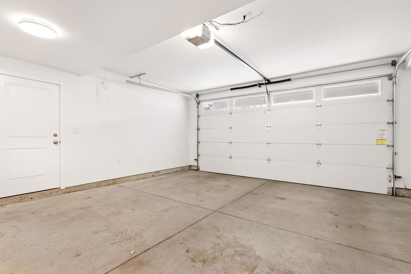 Listing Image 32