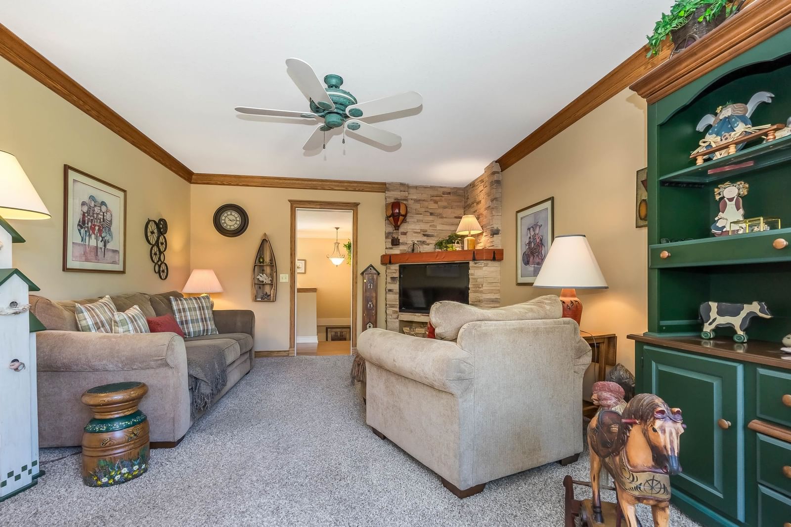 Listing Image 14