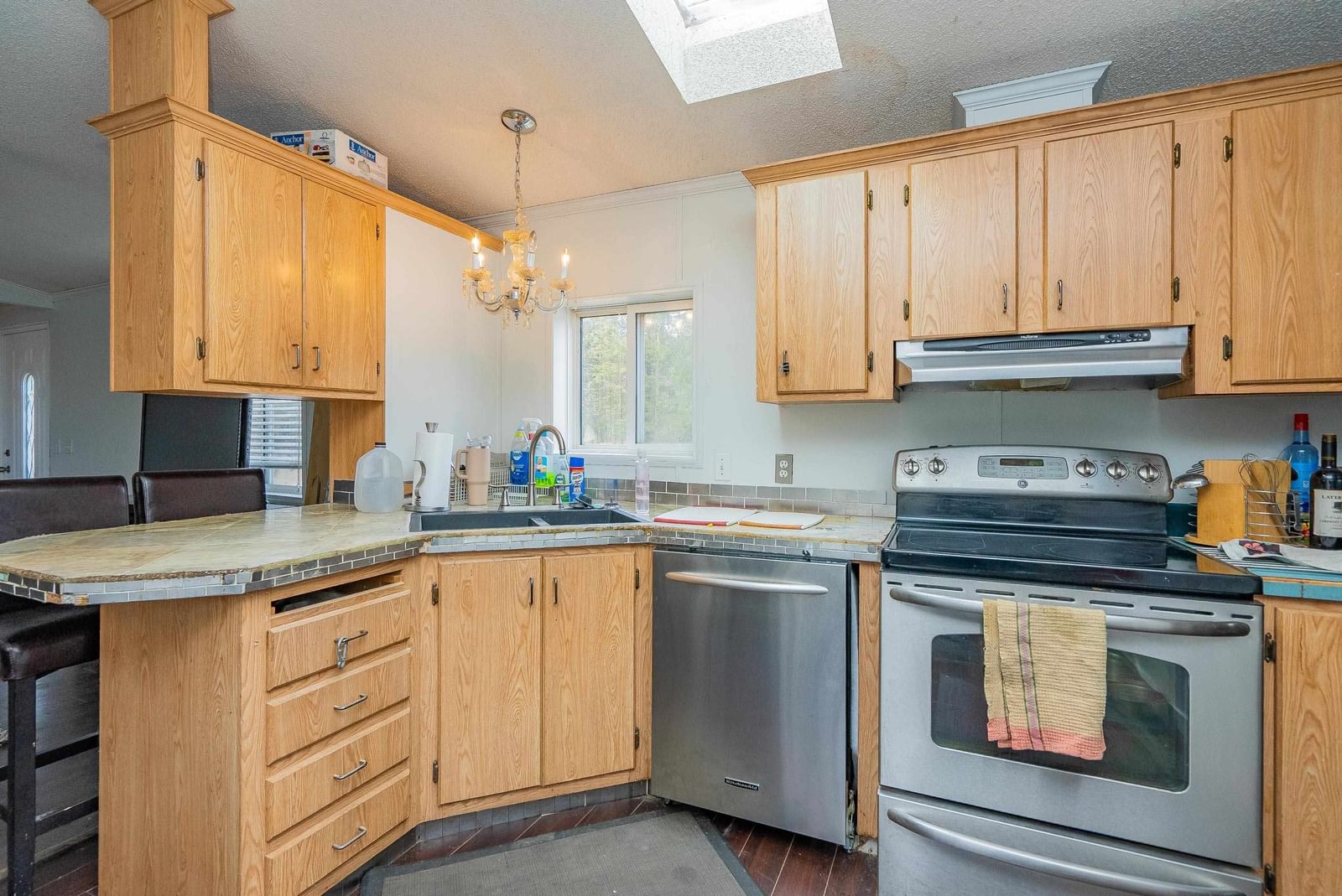 Listing Image 19