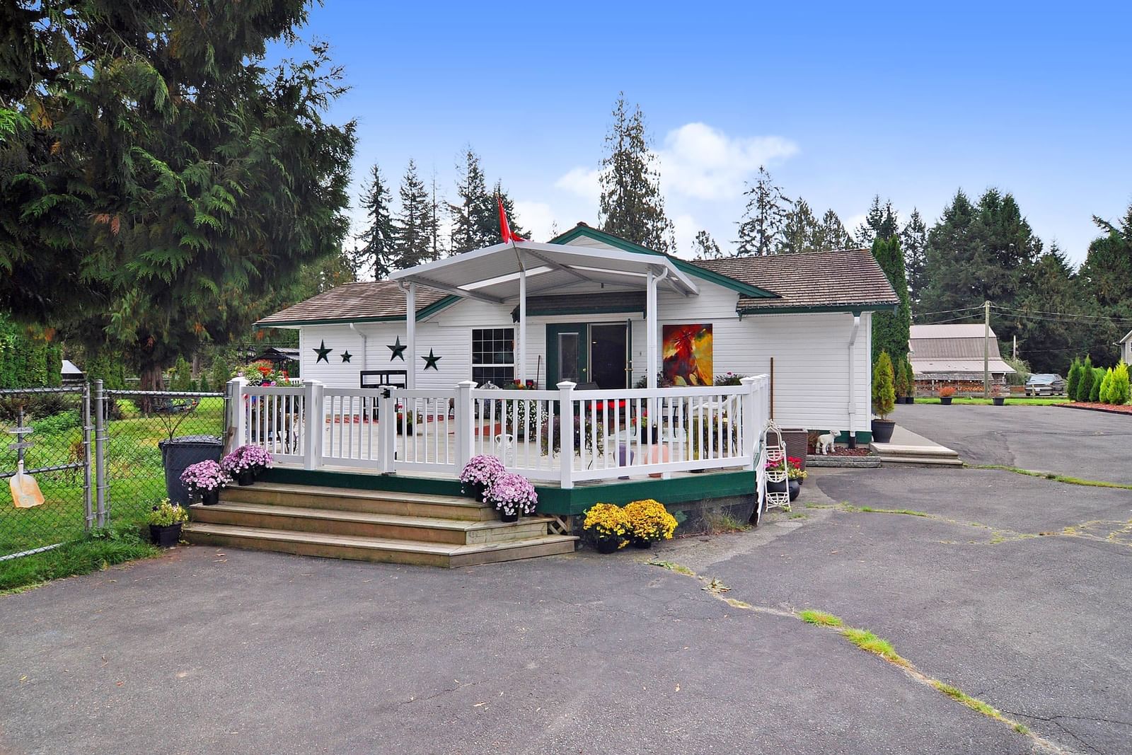 Listing Image 11