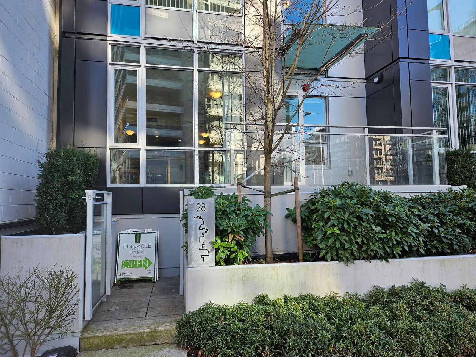 Listing Image 3
