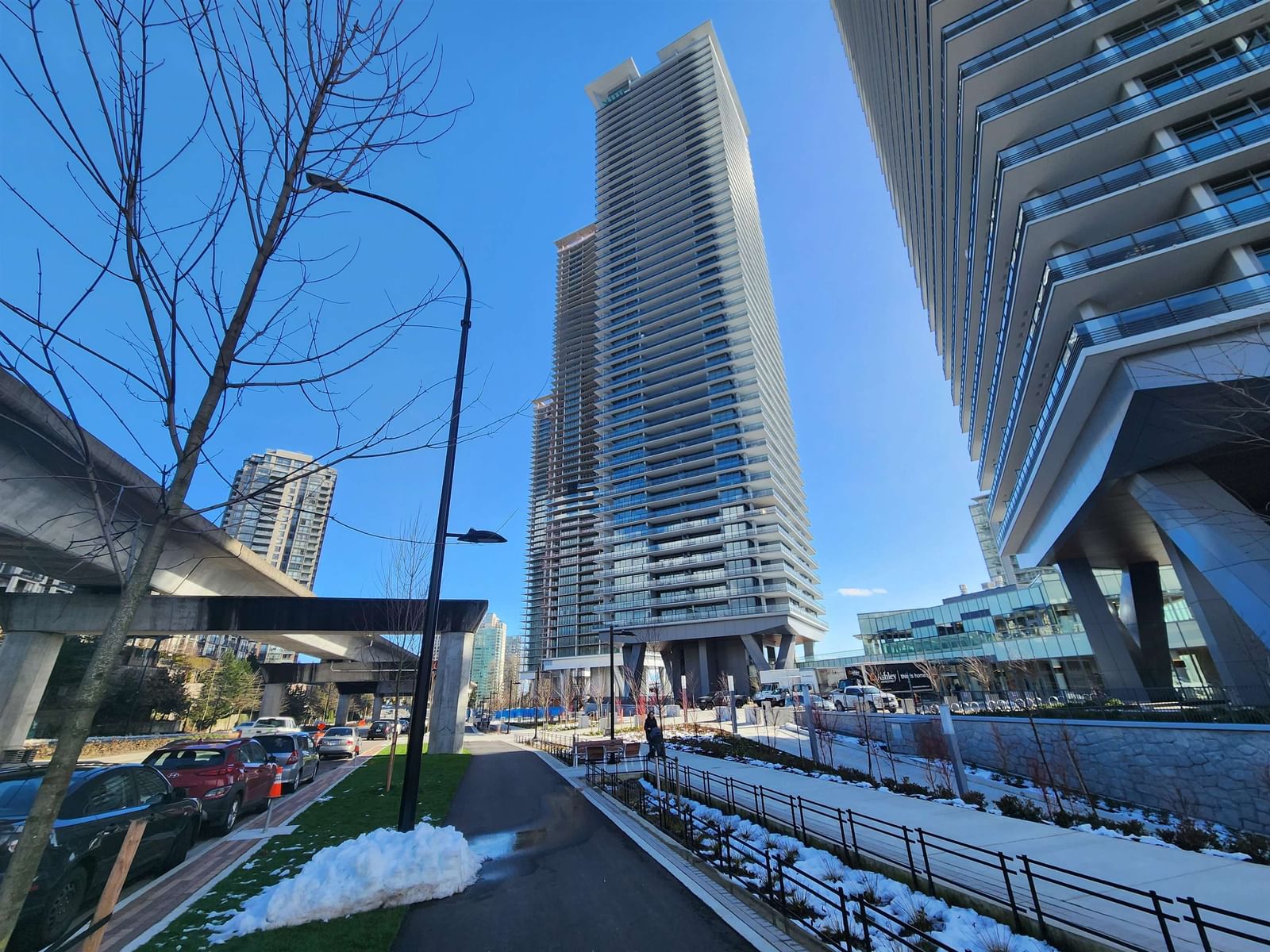 Listing Image 9