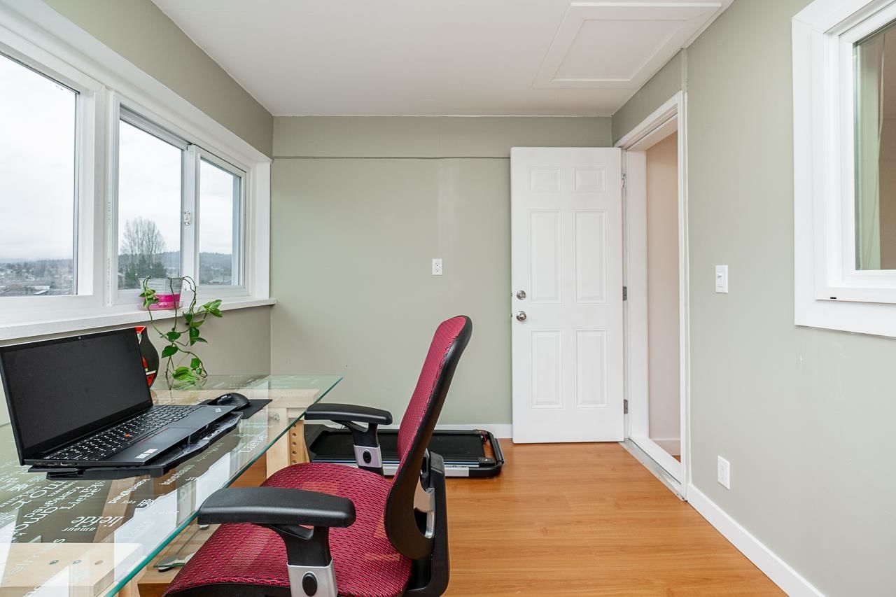Listing Image 20