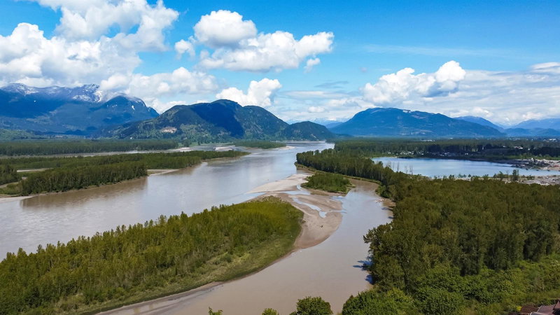 43726 Alameda Drive, Chilliwack, V2R 0J9 | Image 2