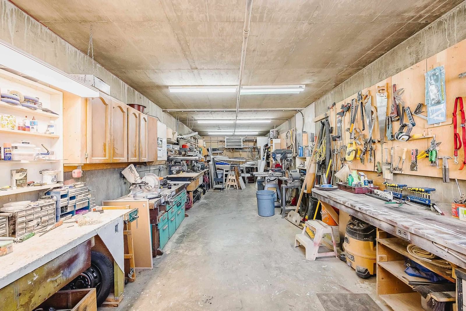 Listing Image 30