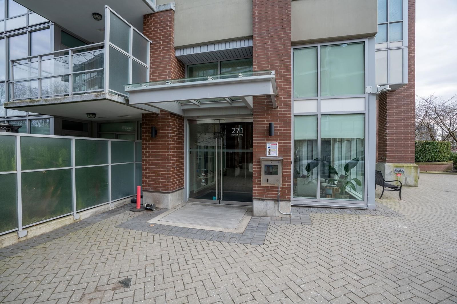 Listing Image 24